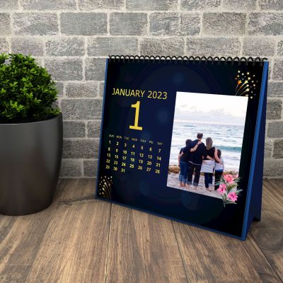 Table Calendar 2023 in Black