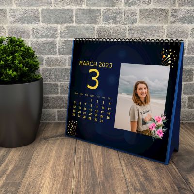 Table Calendar 2023 in Black