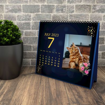 Table Calendar 2023 in Black