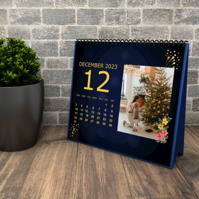 Table Calendar 2023 in Black