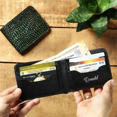 Leaf Green Croc Embossed Personalized Leather Wallet