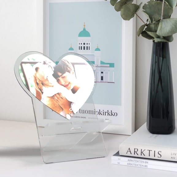 Get a Personalised Mobile Stand and Use it As Per Your Requirements Get a Personalised Mobile Stand and Use it As Per Your Requirements